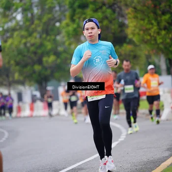Runner Photo 8482751