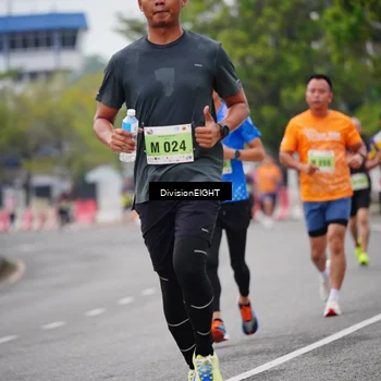 Runner Photo 8482840