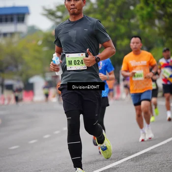 Runner Photo 8482858