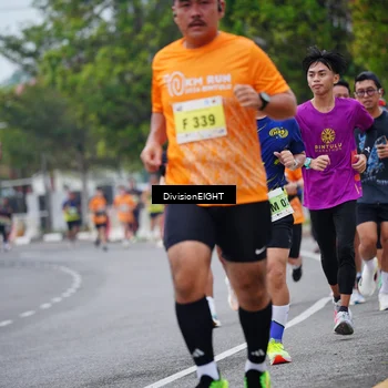 Runner Photo 8482876