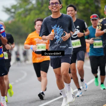 Runner Photo 8482895