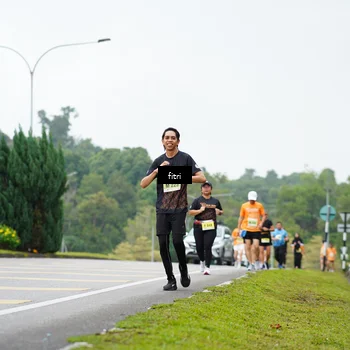 Runner Photo 8483001
