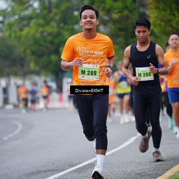Runner Photo 8483026
