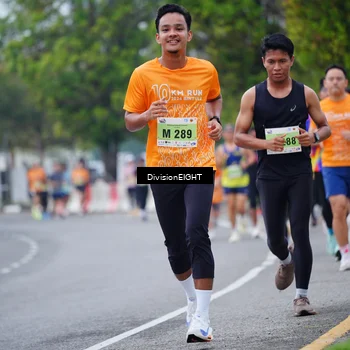 Runner Photo 8483032