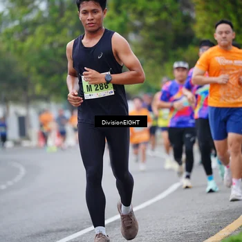 Runner Photo 8483041