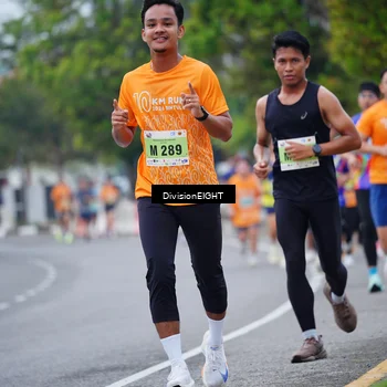 Runner Photo 8483057