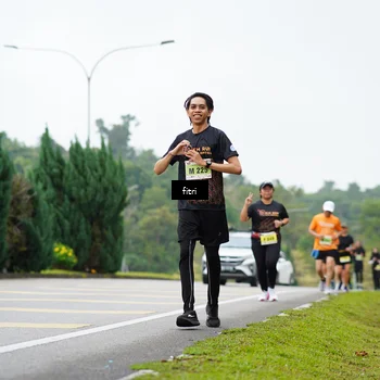 Runner Photo 8483058