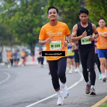 Runner Photo 8483059