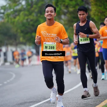 Runner Photo 8483062