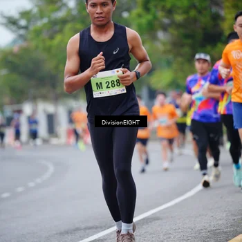Runner Photo 8483063