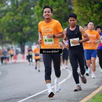 Runner Photo 8483098