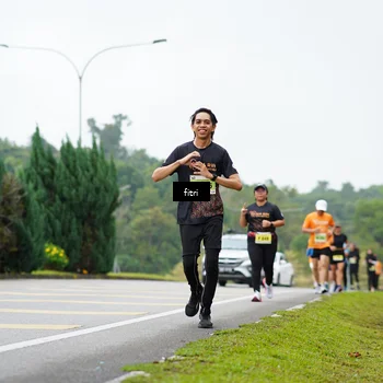 Runner Photo 8483103