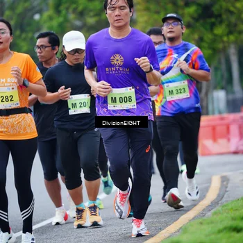 Runner Photo 8483200