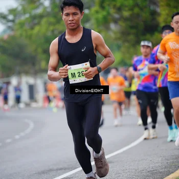 Runner Photo 8483203