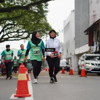 Runner Photo 8483264