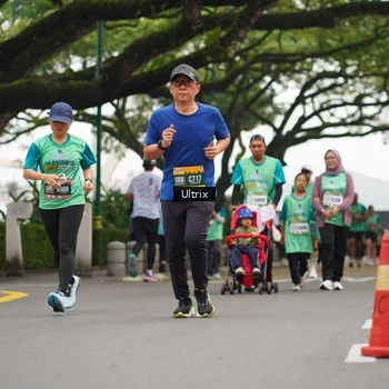 Runner Photo 8483285