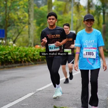 Runner Photo 8483304
