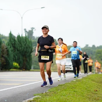 Runner Photo 8483311