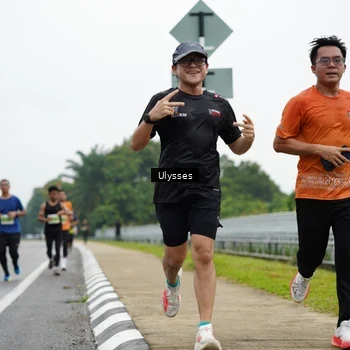 Runner Photo 8483352