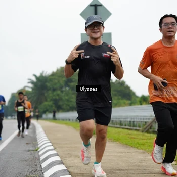 Runner Photo 8483362