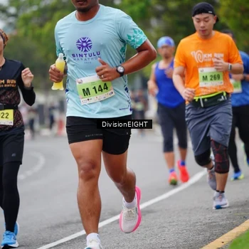 Runner Photo 8483369