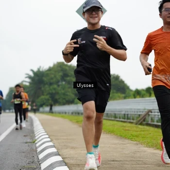 Runner Photo 8483413
