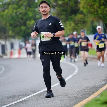 Runner Photo 8483439