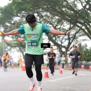 Runner Photo 8483442