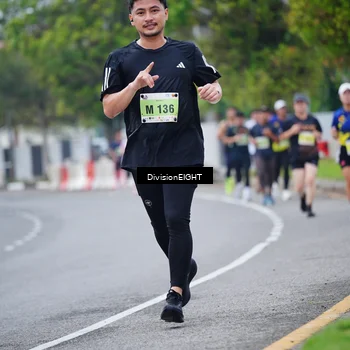 Runner Photo 8483455