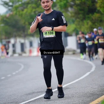 Runner Photo 8483467