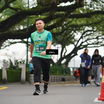 Runner Photo 8483476