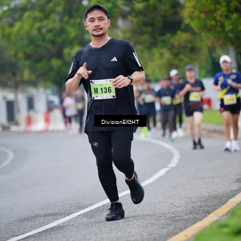 Runner Photo 8483477