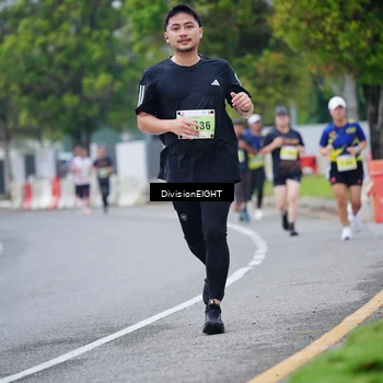 Runner Photo 8483491