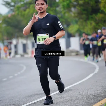 Runner Photo 8483539