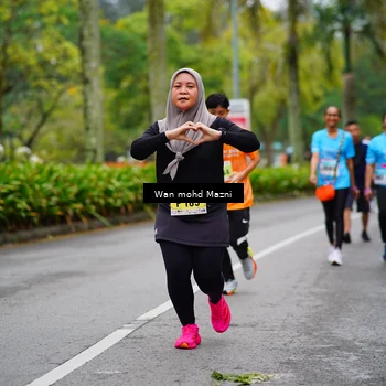 Runner Photo 8483563
