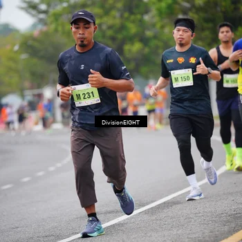 Runner Photo 8483601