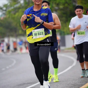 Runner Photo 8483654