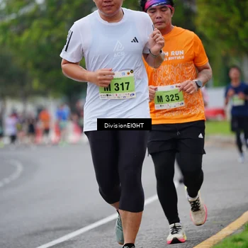 Runner Photo 8483668