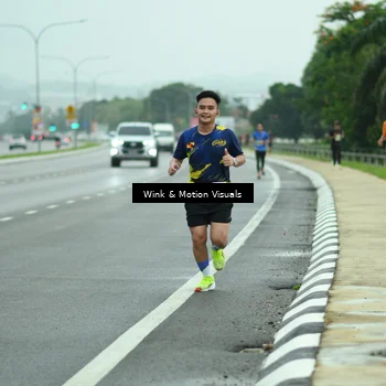 Runner Photo 8483673