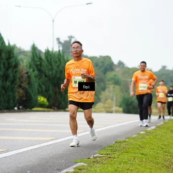 Runner Photo 8483680