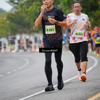 Runner Photo 8483751