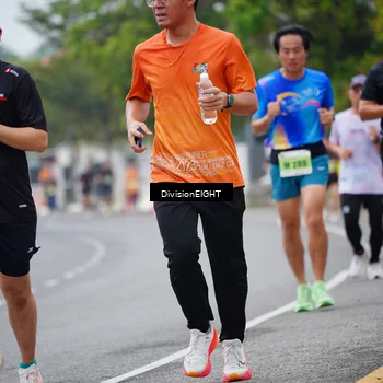 Runner Photo 8483765