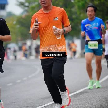 Runner Photo 8483778