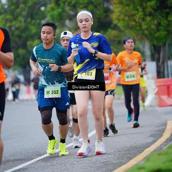 Runner Photo 8483813