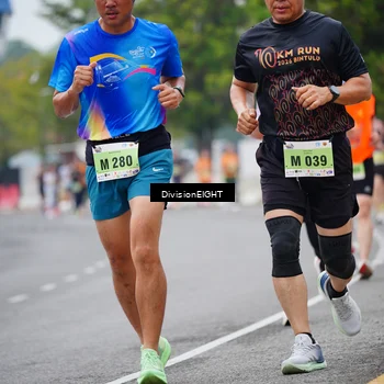Runner Photo 8483819
