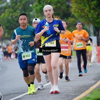 Runner Photo 8483828