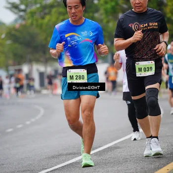 Runner Photo 8483832
