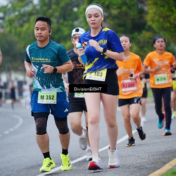 Runner Photo 8483834