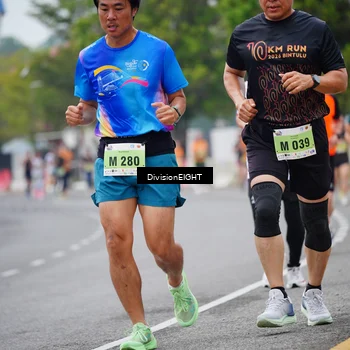 Runner Photo 8483835