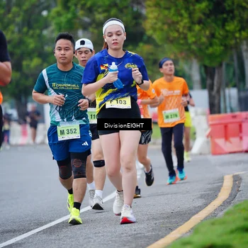 Runner Photo 8483850